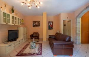 Nice Home In Potenza Picena