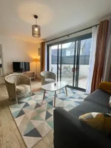 Plein centre Auray - Spacieux duplex T2 avec grande terrasse ensoleillée - Auray