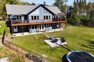 Central Thunder Bay Retreat