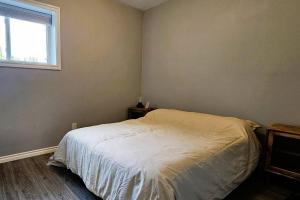 Central Thunder Bay Retreat