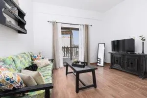 Home2Book Serene Stay in Coastal Tarajalejo - Tarajalejo