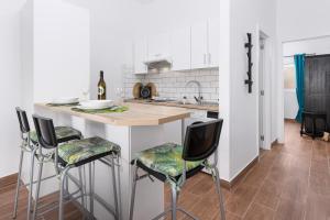 Home2Book Serene Stay in Coastal Tarajalejo