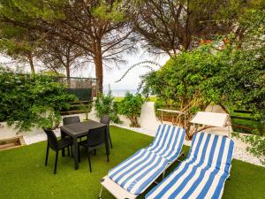 Sardinian Seaside Bliss img4