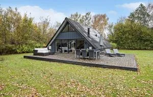 3 Bedroom Lovely Home In Spøttrup - Lihme