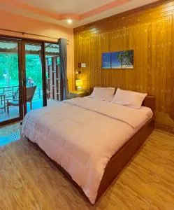 Aow Thai Homestay - Ban Laem Kluai