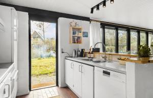 3 Bedroom Amazing Home In Hurup Thy