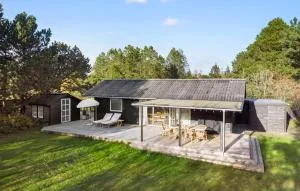 4 Bedroom Amazing Home In Rødby - Rodby