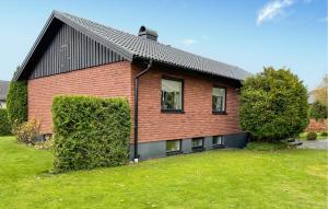Beautiful Home In Dalsjöfors With Sauna