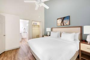 Two-Bedroom Condo Kitchen room in Bryan's Spanish Cove By Diamond Resorts
