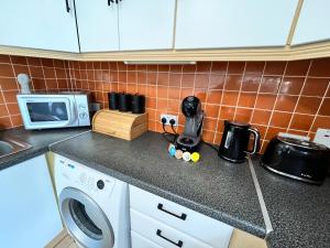 Sea Whispers - My Charming Costal Retreat in Youghal