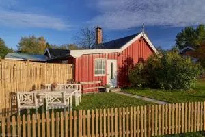 Koselig hytte på gårdstun i Oslo - 奥斯陆