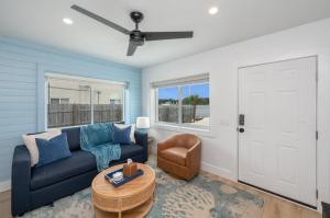 Beachfront Stay with Pool Access Bluefish 5