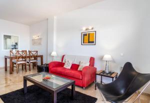 2055-Superb 2bedrooms apt, Gibraltar and sea view