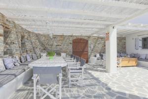 Galani, Immaculate Home with Private Pool & Beach View in Kastraki, Naxos