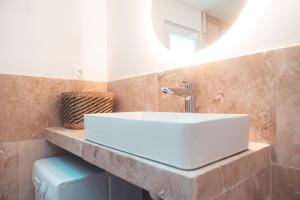 Le Friendly - Convivial & Chill