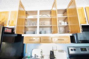 ML176 1st Floor Mountain View Wi-Fi Parking Next to Village and Slopes