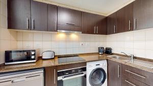 Vacationer Holiday Homes I Spacious Studio l Bright & Airy l Dubai Marina