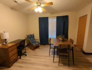 Waterloo Suites Queen 1 - Festus