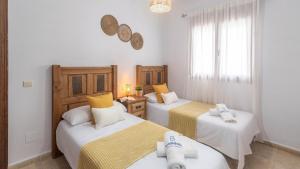 Villa Alejandro Sayalonga by Ruralidays