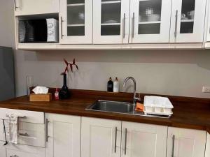 Spectacular 95sqm Sea View, Gym and Pool facilities