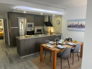 Suite de Marquez , exklusive Dachwohnung im Zentrum mit Meer und Bergblick