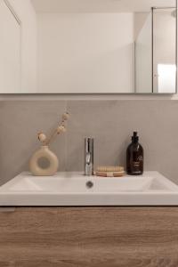 JAPANDI RESIDENCE 2BR Soft Minimal Flat with Attic