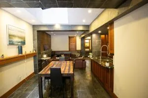 Luxury Downtown Montréal Apartment, 2 BR-2BA, Free Wifi - Westmount