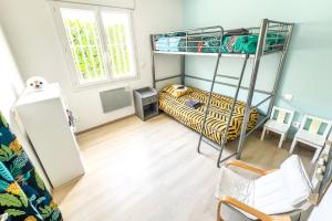 Appartements AC - Car parking - Garden - Near Ramparts : photos des chambres
