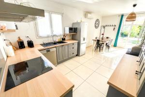 Appartements AC - Car parking - Garden - Near Ramparts : photos des chambres