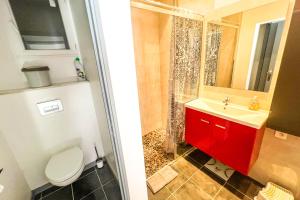 Appartements AC - Car parking - Garden - Near Ramparts : photos des chambres