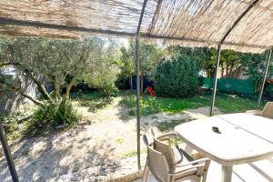 Appartements AC - Car parking - Garden - Near Ramparts : photos des chambres