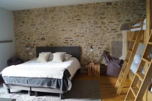 Maisons de vacances Les Grands Gites de Cancale, gites de charme avec jacuzzi : photos des chambres