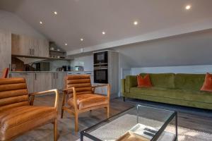 The Quadrant - The Garret