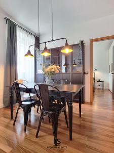 "Industrial Suite" - Centro Storico Trieste - Viale XX Settembre