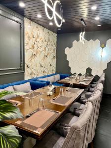 The Olive Hotel Srinagar