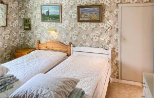 Amazing Apartment In Borgholm