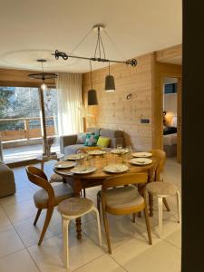 Appartement 8 personnes neuf au cœur du village