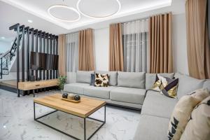 Cozy 3BR, 4BEDS, 2BA Beach Getaway