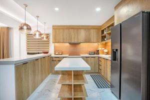 Cozy 3BR, 4BEDS, 2BA Beach Getaway