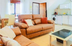 Cozy Home In Cartagena With Kitchen