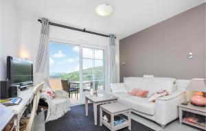 Appartements 1 Bedroom Gorgeous Apartment In Callian : photos des chambres