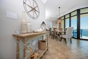 Phoenix West 2704 condo