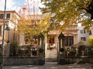 Vila Ebel Hotel Pool & Spa - Tushemisht