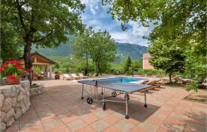 Three-Bedroom Apartment In Rastovac