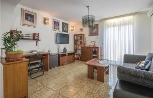 Two-Bedroom Apartment In Banjole