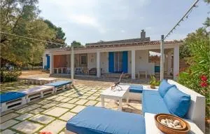 Nice Home In Trani With House Sea View - 比谢列