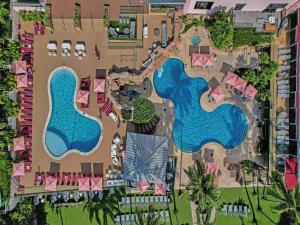 2BR 2BA condo with beach service 1616