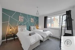 Jardine House- 2BR House, Town Centre, Station - Colchester