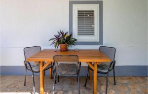 Lovely Home In Donji Zagon With Wifi