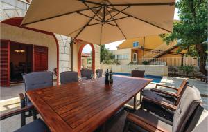 Stunning Home In Zaton Veliki With Kitchen 